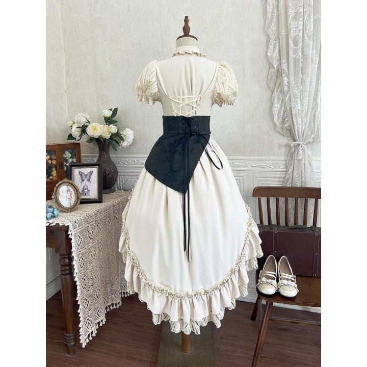 Ensemble vintage beige : chemise, jupe asymétrique et ceinture corset