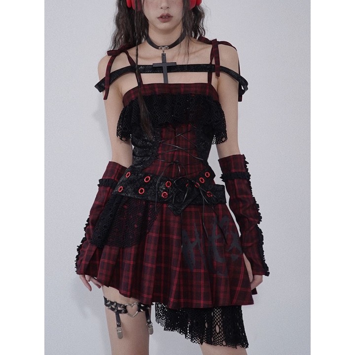 Robe punk rock tartan rouge et noir à laçage