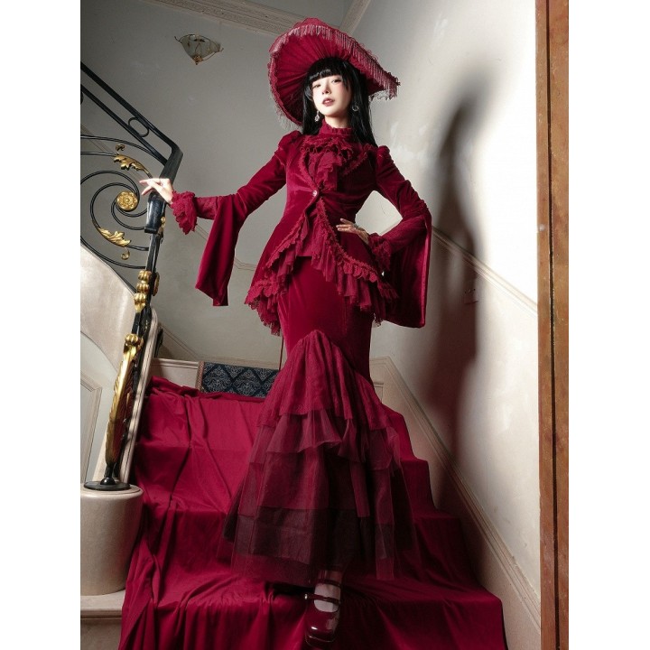 Ensemble blouse brodée, veste et jupe sirène – Rouge