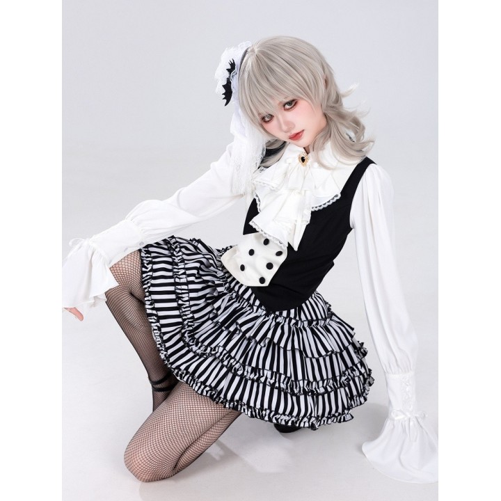Jupe étagée rayée noir et blanc « dark cute »