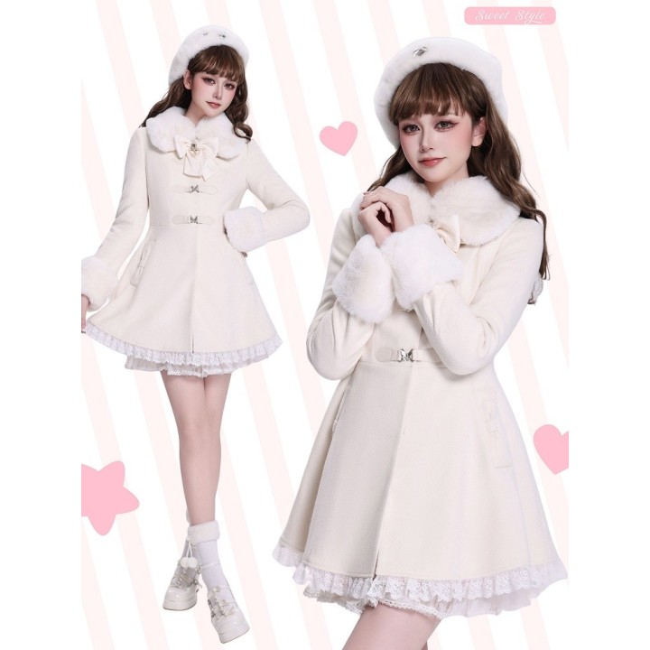 Manteau Jirai Kei crème à boucles papillon et col peluche amovible