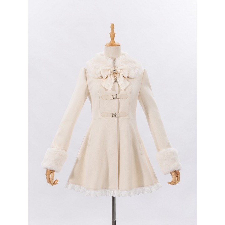 Manteau Jirai Kei crème à boucles papillon et col peluche amovible