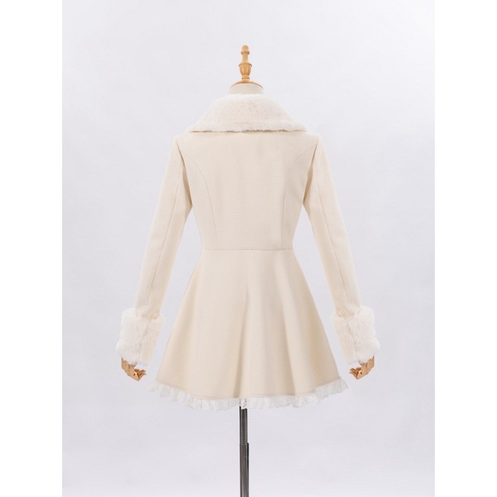 Manteau Jirai Kei crème à boucles papillon et col peluche amovible