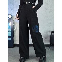 Pantalon large gothique noir brodé de poissons rouges