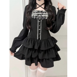 Robe Jirai Kei col carré à volants étagés et manches longues – Noir
