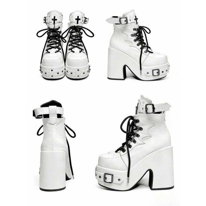 Bottines plateforme gothiques à boucles, croix et toile d'araignée – Blanc