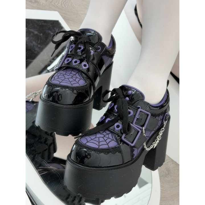 Chaussures lolita semelle épaisse toile d'araignée à boucle et chaînes – Noir et violet