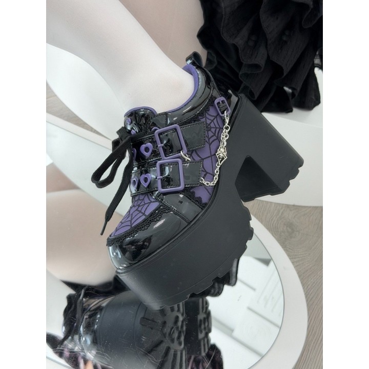 Chaussures lolita semelle épaisse toile d'araignée à boucle et chaînes – Noir et violet