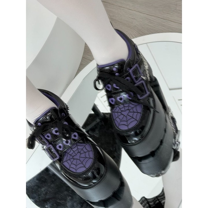 Chaussures lolita semelle épaisse toile d'araignée à boucle et chaînes – Noir et violet