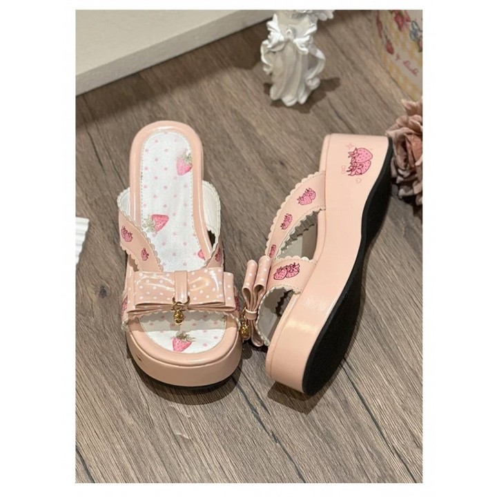 Chaussons fraise à semelle épaisse et nœuds – Rose