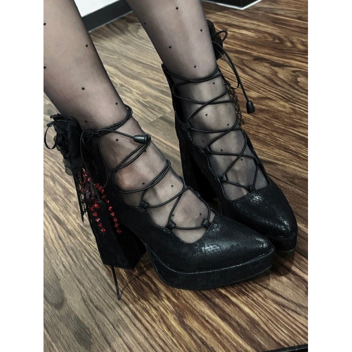 Babies gothiques talon épais à clips fleurs et zip au dos – Noir mat et rouge