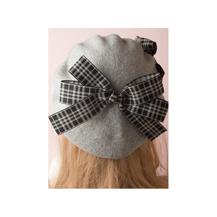 Béret lolita à nœud écossais et pompons