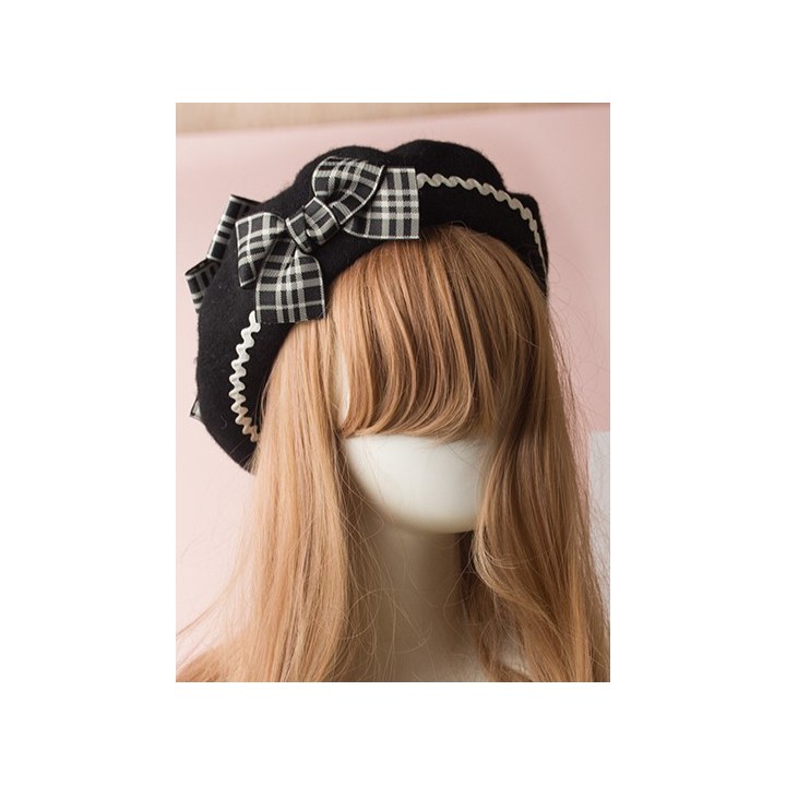 Béret lolita à nœud écossais et pompons