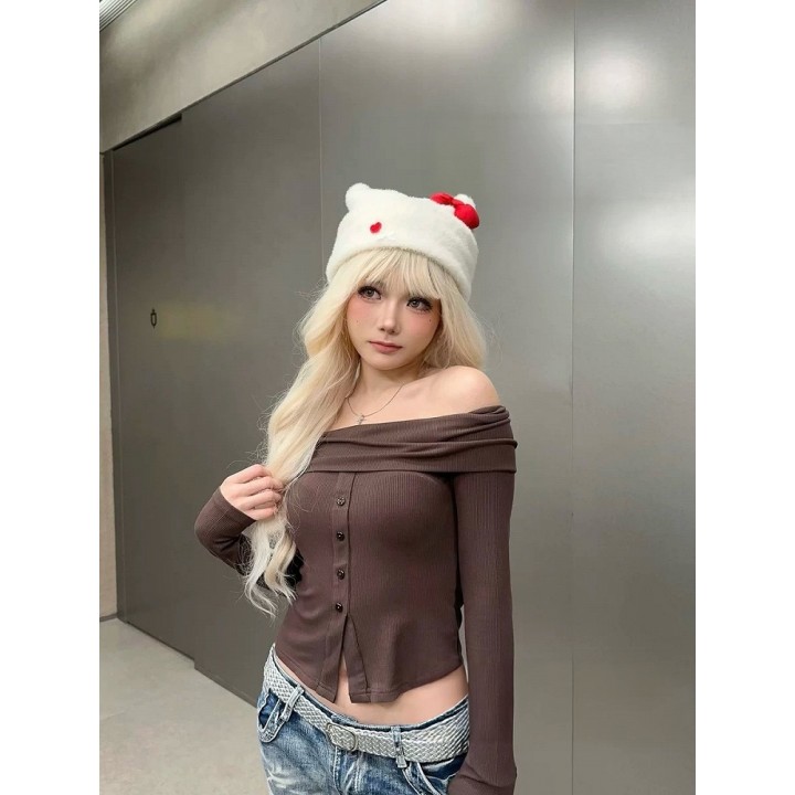 Bonnet chat blanc à nœud rouge