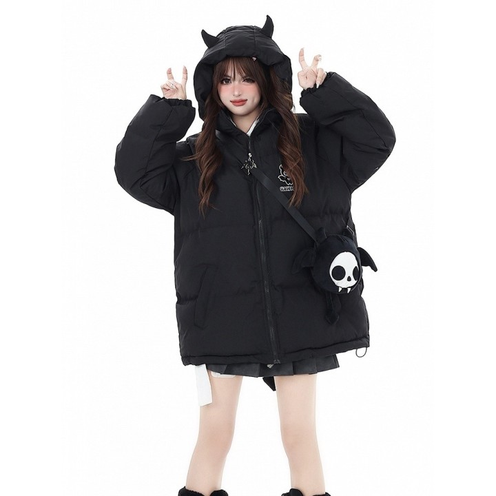 Manteau à capuche noir cornes et ailes de diable (sac bandoulière offert)