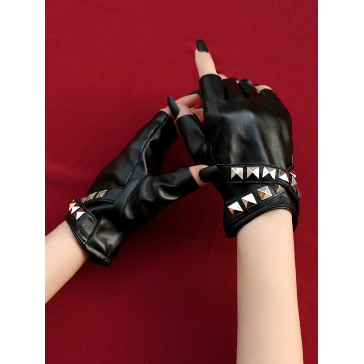 Gants steampunk cloutés – noir ou blanc