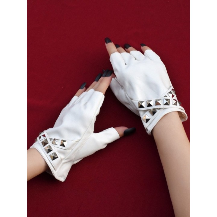 Gants steampunk cloutés – noir ou blanc