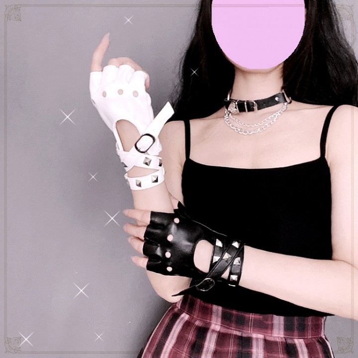 Mitaines punk lolita à rivets