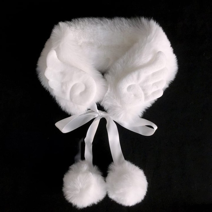Écharpe à ailes et pompons – 4 coloris