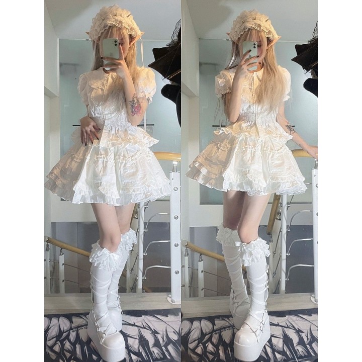 Bottes hautes plateformes gothiques blanches
