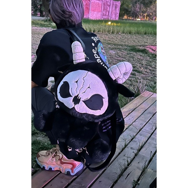 Sac à dos gothique noir et blanc