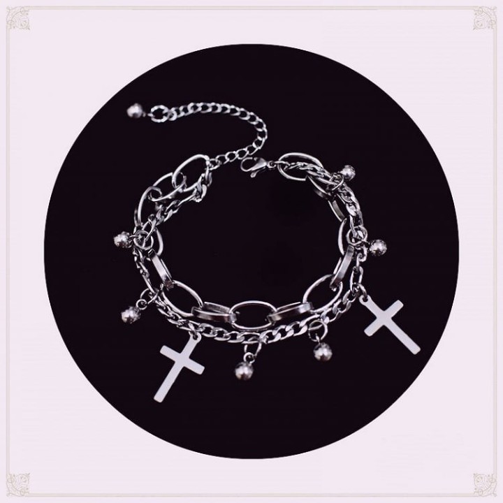 Bracelet chaîne gothique punk à croix
