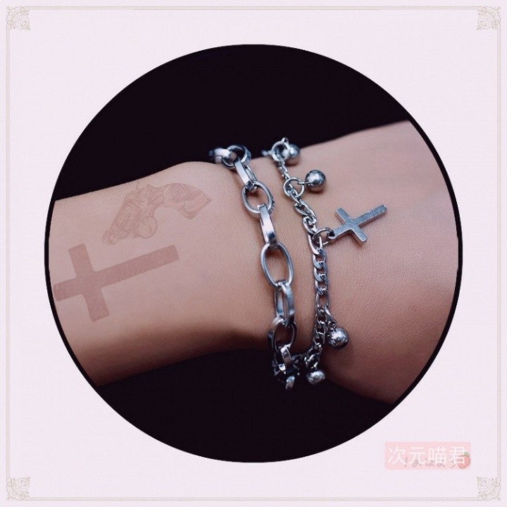 Bracelet chaîne gothique punk à croix