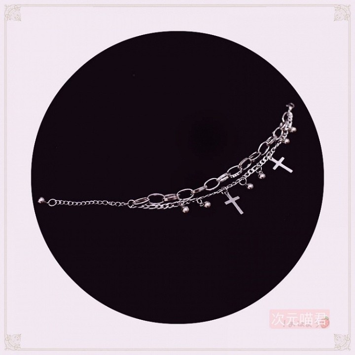 Bracelet chaîne gothique punk à croix