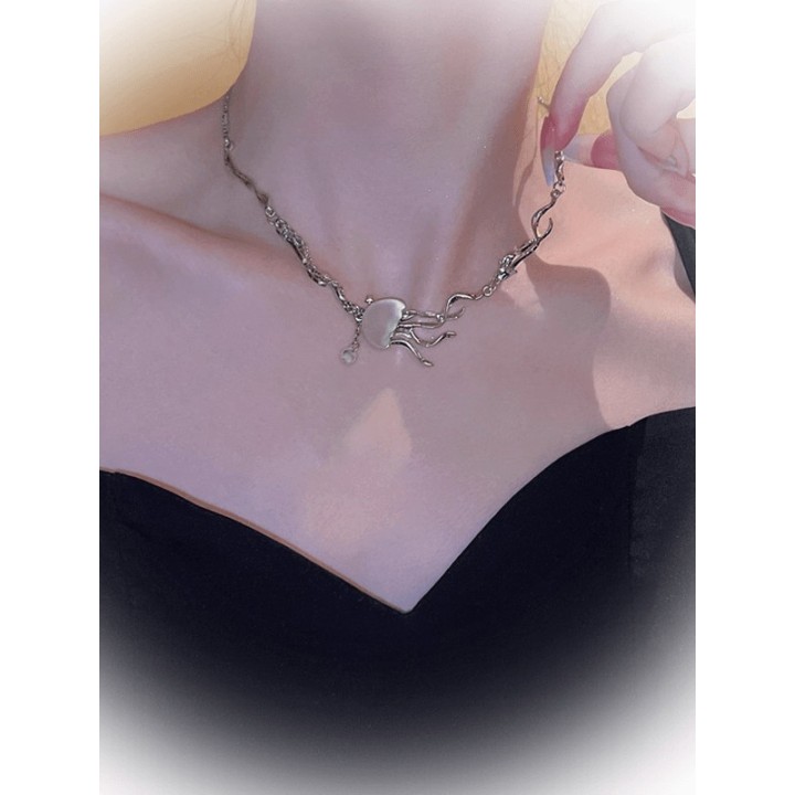 Collier méduse en strass