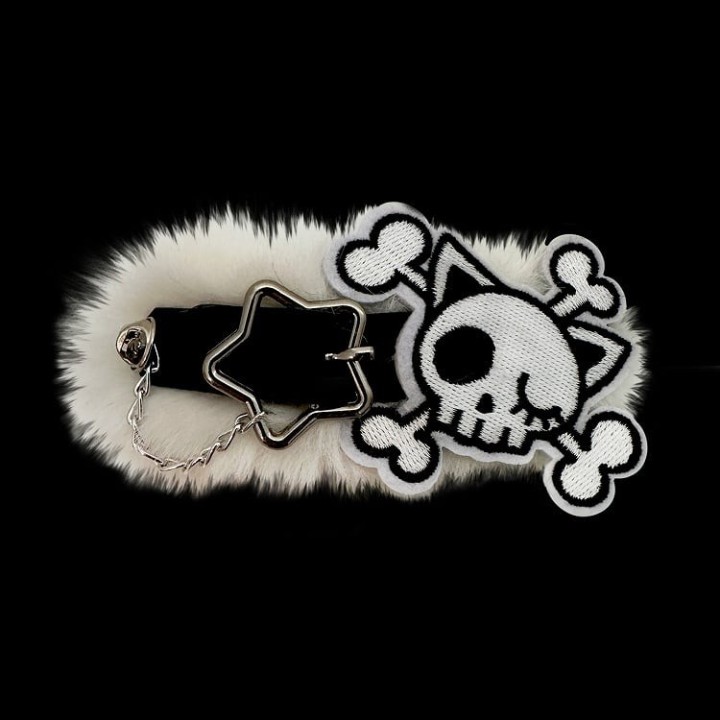 Barrette gothique à squelette appliqué