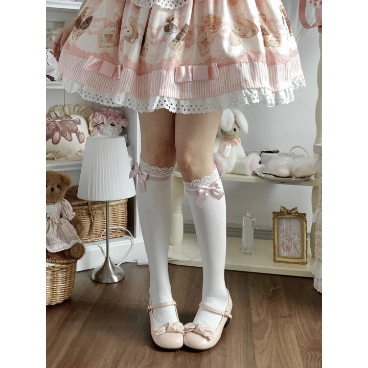 Chaussettes hautes sous le genou à dentelle et nœud satin