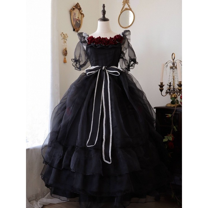 Robe one piece gothique « Princess Appointment » roses noires, épaules dénudées – grandes tailles