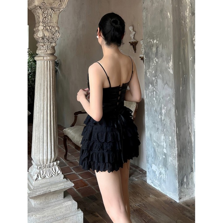 Corset baleiné à fines bretelles – Noir
