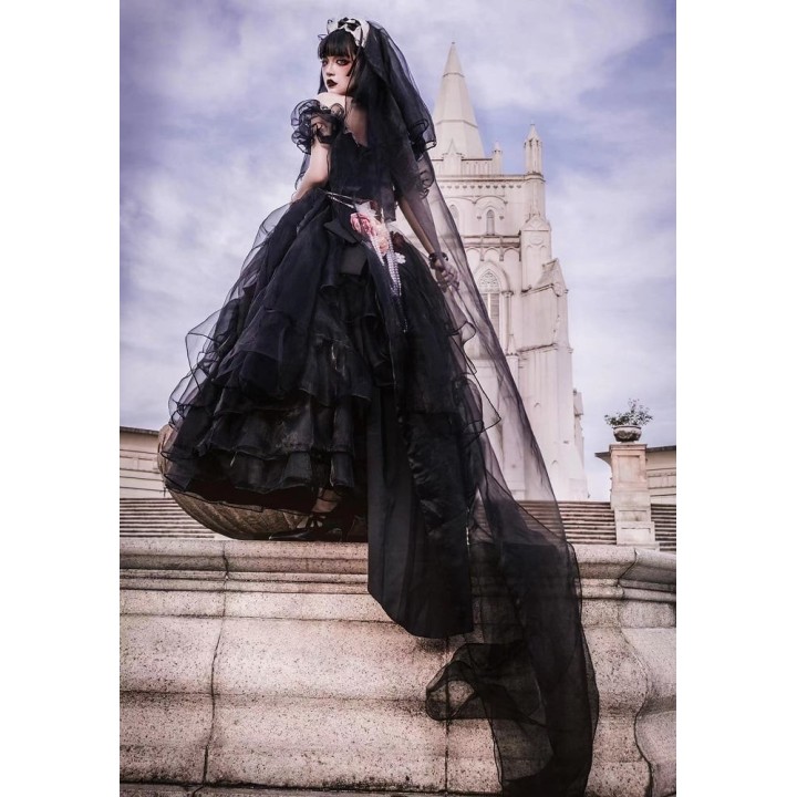 Robe one piece gothique « Princess Appointment » roses noires, épaules dénudées – grandes tailles