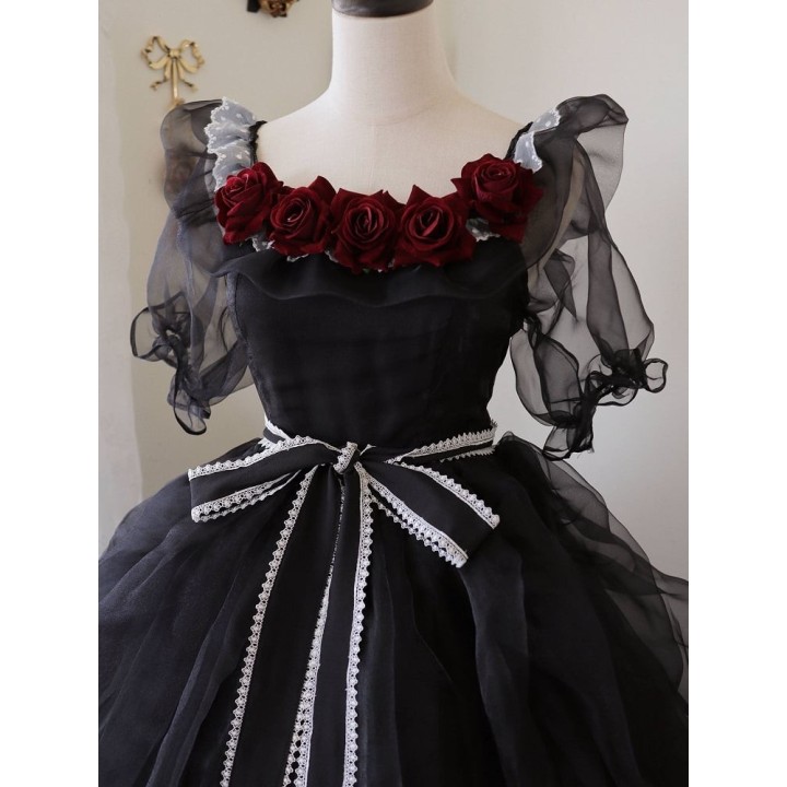 Robe one piece gothique « Princess Appointment » roses noires, épaules dénudées – grandes tailles