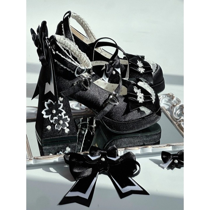 Mary Janes lolita « Sakura » à talon bloc – Noir