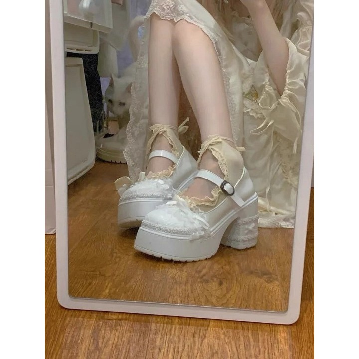 Mary Janes lolita élégantes à dentelle et nœud – Blanc cassé