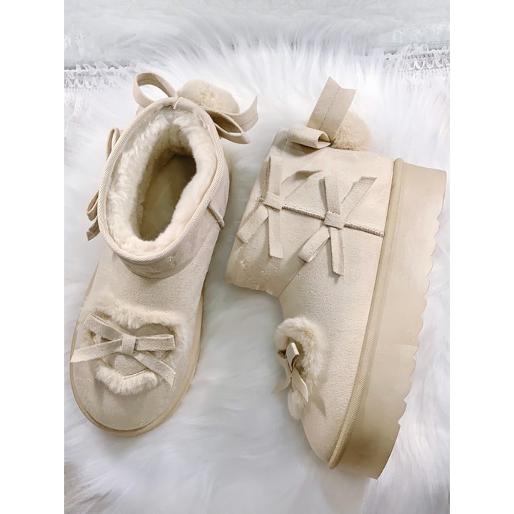 Bottines d'hiver plateformes sweet lolita à pompon et nœuds – Blanc cassé