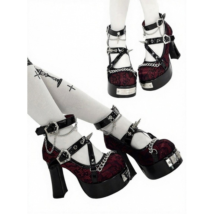Escarpins gothic lolita « Sorcière » à clous et boucles cercueil – Noir et bordeaux