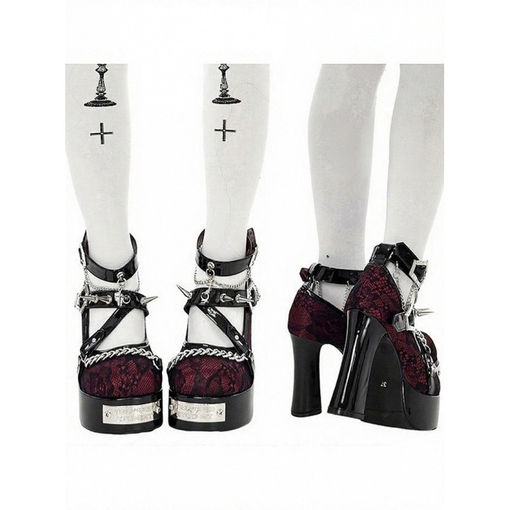 Escarpins gothic lolita « Sorcière » à clous et boucles cercueil – Noir et bordeaux