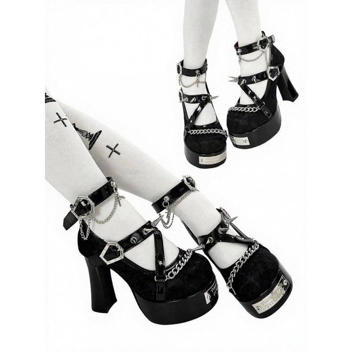 Escarpins gothic lolita « Sorcière » à clous et boucles cercueil – Noir