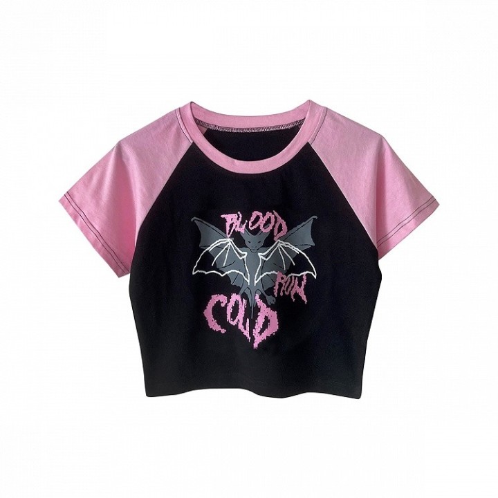 Crop top Y2K noir et rose imprimé chauves-souris