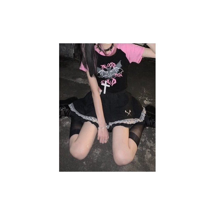 Crop top Y2K noir et rose imprimé chauves-souris