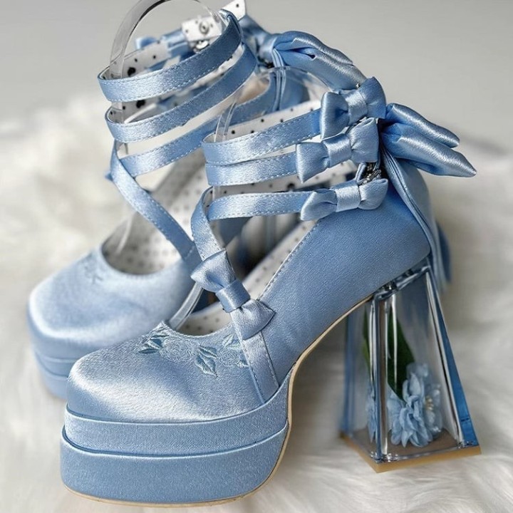 Mary Janes lolita camélia à talon transparent – Bleu