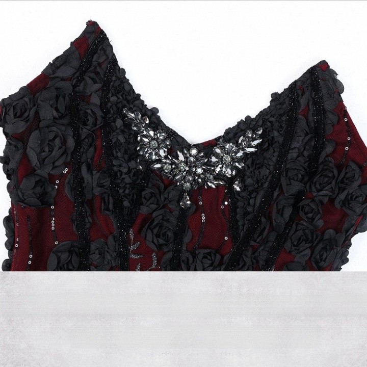 Corset gothique baleiné à fleurs 3D – Rouge et noir
