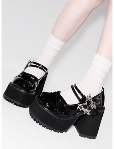 Mary Janes à talon noir, boucle papillon et talon bloc