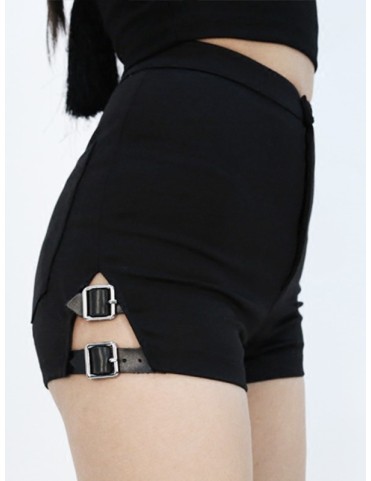 Short noir punk taille haute avec sangles à boucle et fentes latérales