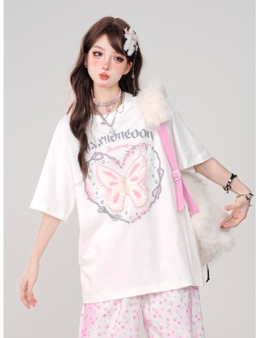 T-shirt blanc oversize brodé d'un grand papillon et lettrage
