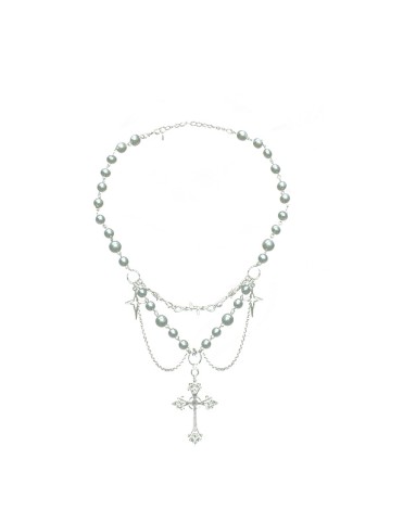 Pendentif Croix Argentée Gothique avec Collier de Perles