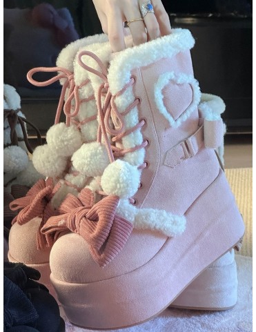 Bottines d'hiver roses à plateforme avec patchs cœur et nœuds